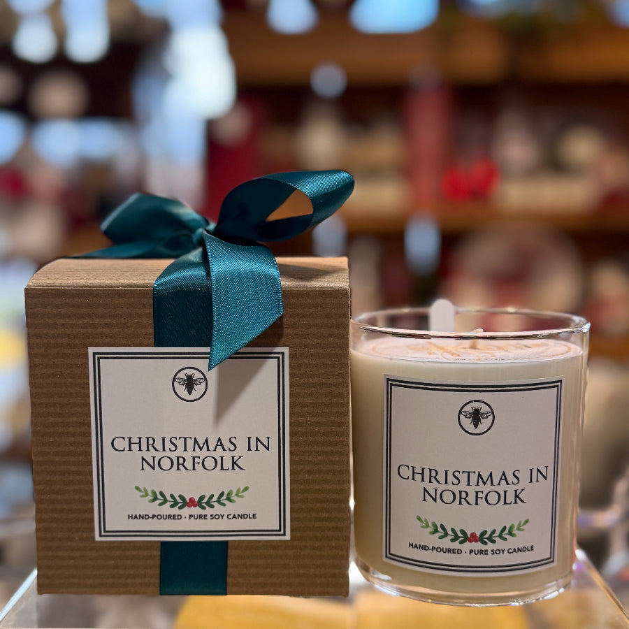 Ella B. Candles - Christmas In Norfolk